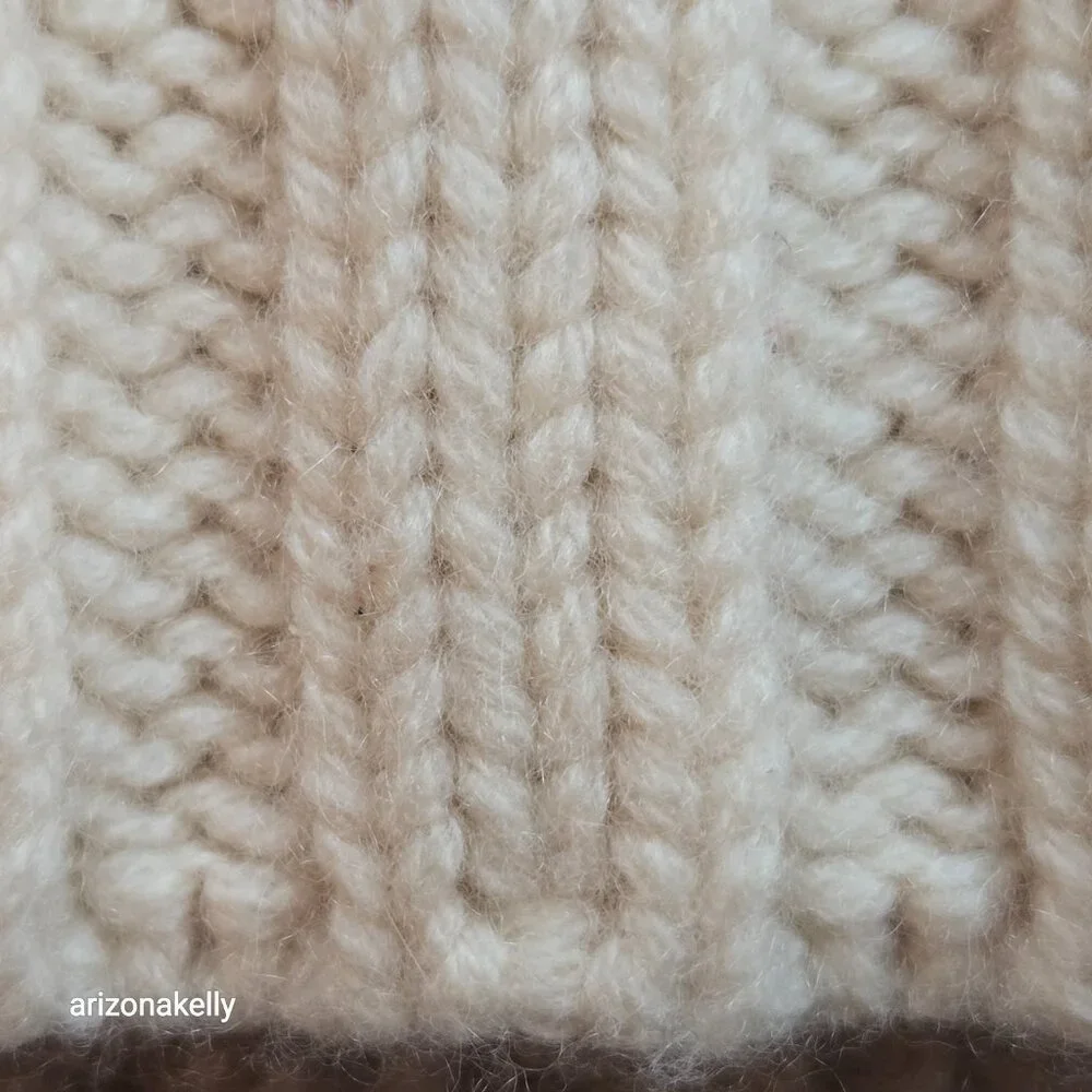 Johnstons Cashmere Scarf Ribbed Thick Ivory